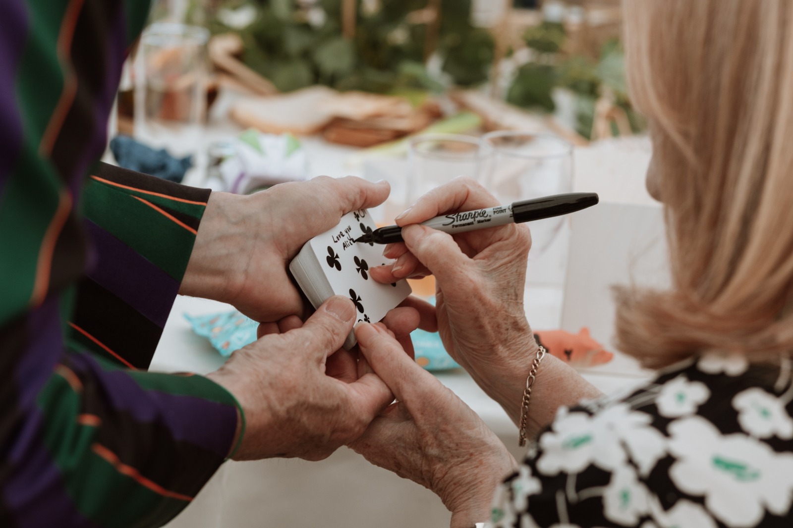 close-up magician manchester