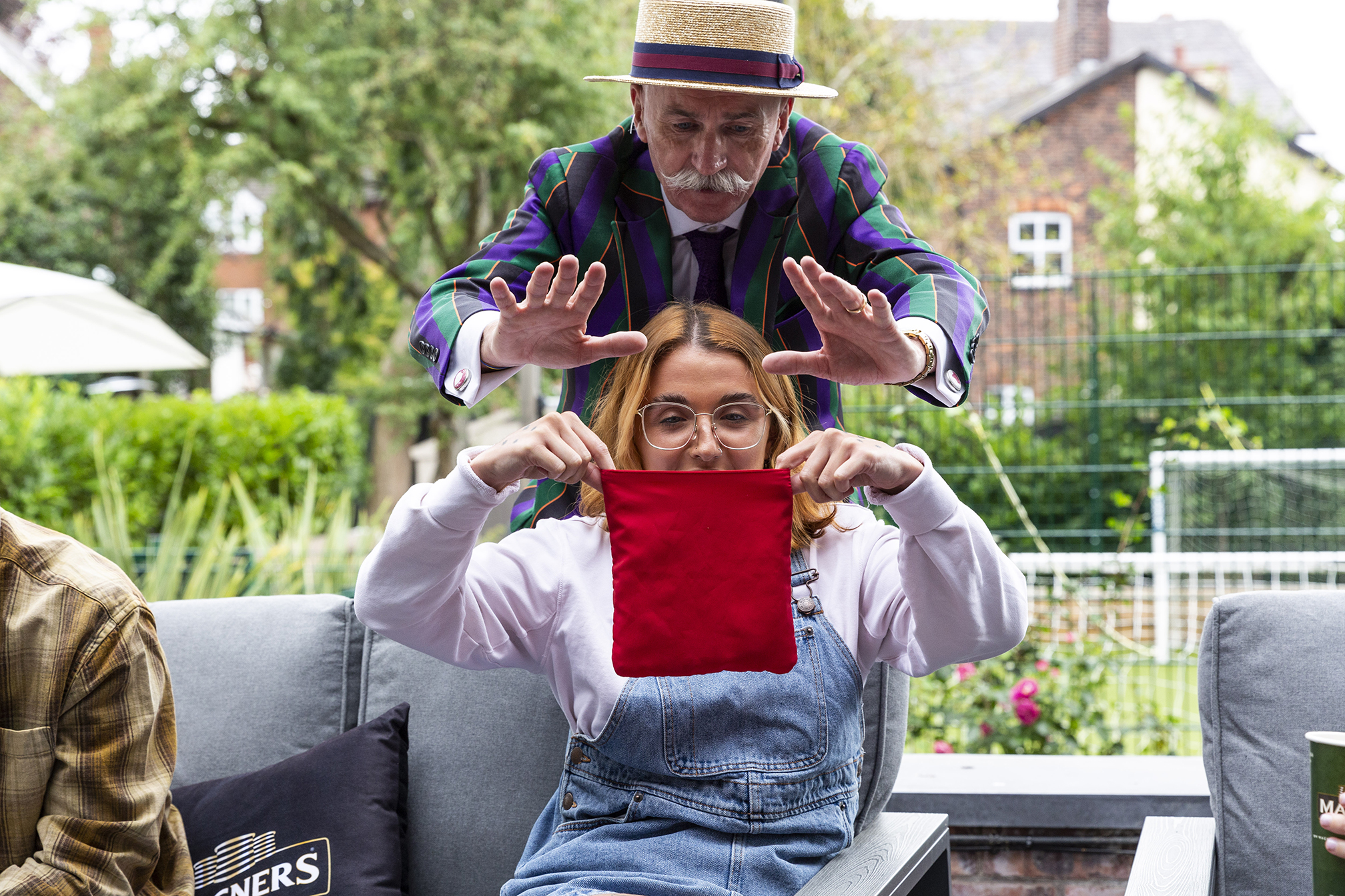 close up magician manchester